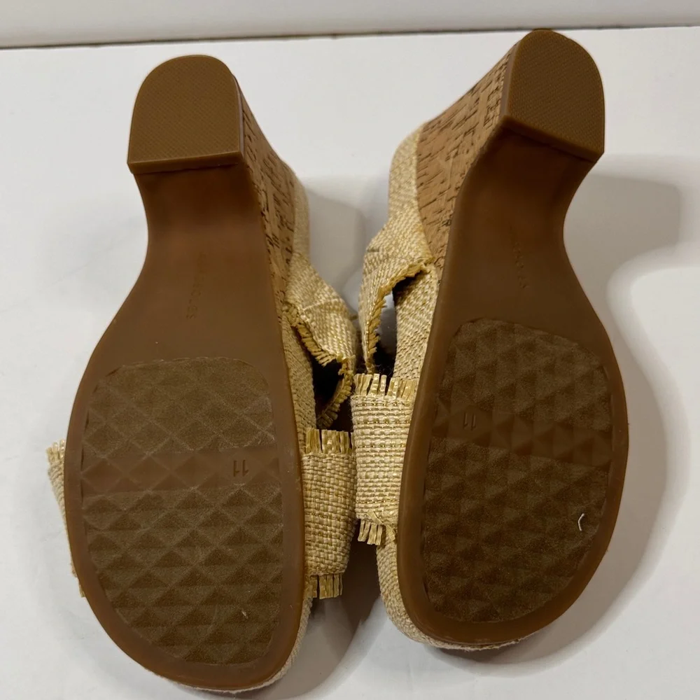 AEROSOLES Madina Sand Raffia Crisscross Wedge Size 11 NWOT